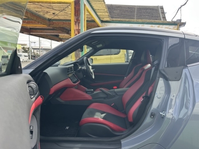 フェアレディZ(ニッサン)中古車 前席内装