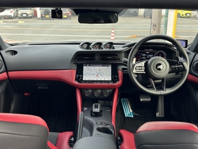 フェアレディZ(ニッサン)中古車 後席内装