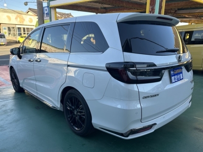 オデッセイ(ホンダ)中古車 後方