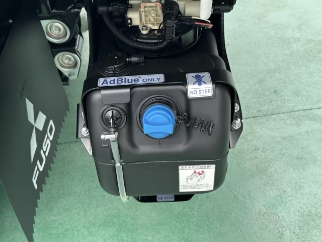 キャンター(三菱)レンタ登録済未使用車 12