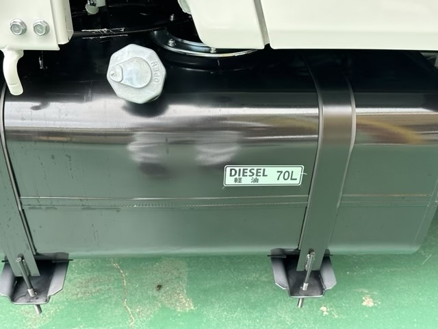 キャンター(三菱)レンタ登録済未使用車 15