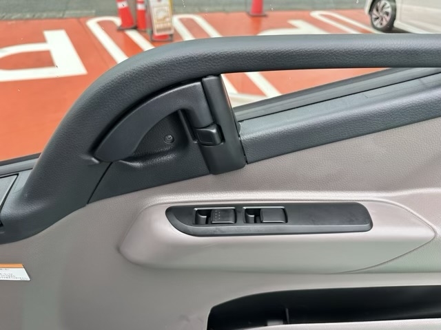 キャンター(三菱)レンタ登録済未使用車 16