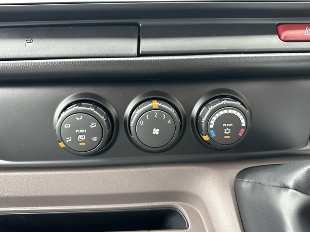 キャンター(三菱)レンタ登録済未使用車 19