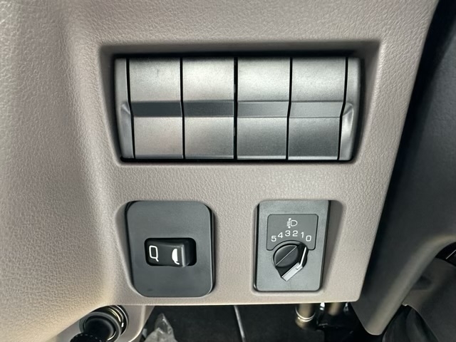 キャンター(三菱)レンタ登録済未使用車 21