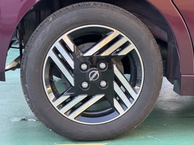 ルークス(ニッサン)中古車 内外装写真他２