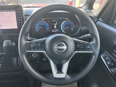 ルークス(ニッサン)中古車 内外装写真