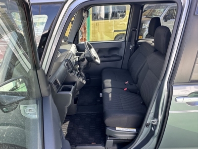 ウェイク(ダイハツ)中古車 前席内装
