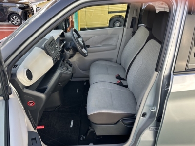 デイズ(ニッサン)中古車 前席内装