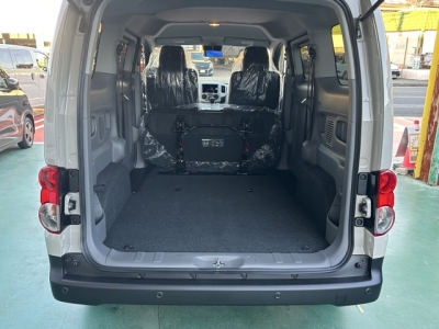 NV200バネットワゴン(ニッサン)登録済未使用車 内外装写真他２