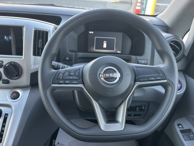 NV200バネットワゴン(ニッサン)登録済未使用車 内外装写真他