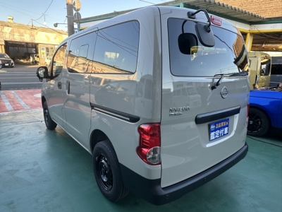 NV200バネットバン(ニッサン)登録済未使用車 後方