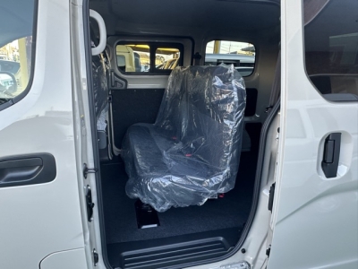 NV200バネットバン(ニッサン)登録済未使用車 後席内装