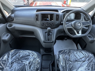 NV200バネットバン(ニッサン)登録済未使用車 内外装写真他