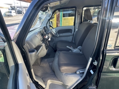 スクラムバン(マツダ)中古車 前席内装