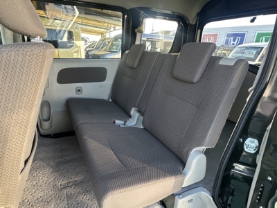 スクラムバン(マツダ)中古車 後席内装