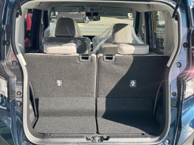 新型ムーヴ(ダイハツ)届出済未使用車 内外装写真他２