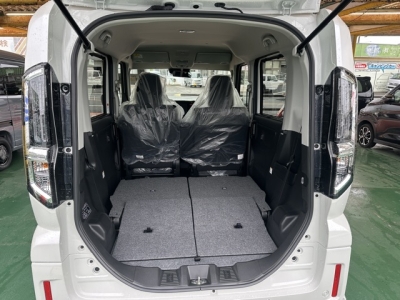 新型スペーシアカスタム(スズキ)届出済未使用車 内外装写真他１