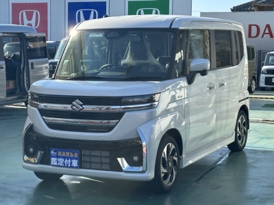 新型スペーシアカスタム(スズキ)届出済未使用車 前方