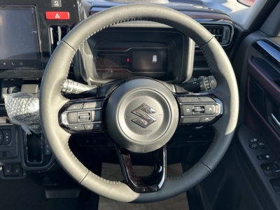 新型スペーシアカスタム(スズキ)届出済未使用車 内外装写真