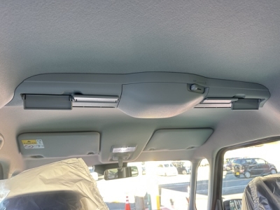 新型スペーシアカスタム(スズキ)届出済未使用車 内外装写真