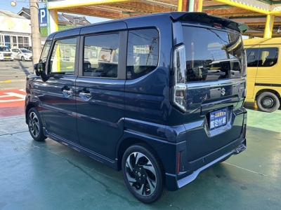 新型スペーシアカスタム(スズキ)届出済未使用車 後方