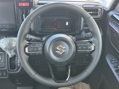 新型スペーシアカスタム(スズキ)届出済未使用車 内外装写真