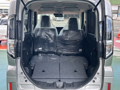 新型スペーシアカスタム(スズキ)届出済未使用車 内外装写真他２