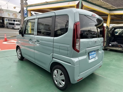 新型スペーシア(スズキ)届出済未使用車 後方