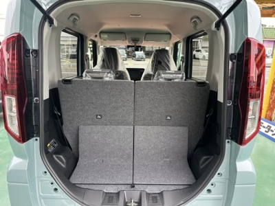 新型スペーシア(スズキ)届出済未使用車 内外装写真他