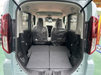 新型スペーシア(スズキ)届出済未使用車 内外装写真他１