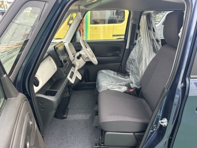 ワゴンＲスマイル(スズキ)届出済未使用車 前席内装