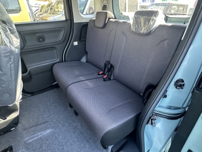 ワゴンＲスマイル(スズキ)届出済未使用車 後席内装