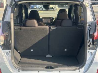 サクラ(ニッサン)中古車 内外装写真他１