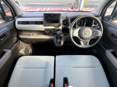 N-WGN(ホンダ)中古車 後席から見た前席