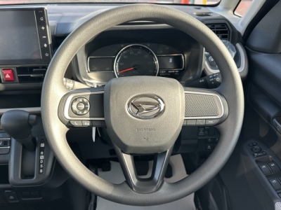 新型ムーヴ(ダイハツ)届出済未使用車 内外装写真