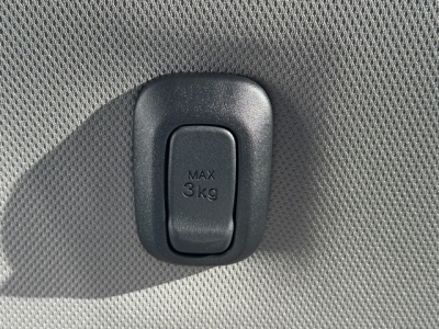 新型ムーヴ(ダイハツ)届出済未使用車 内外装写真他