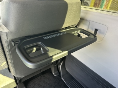 新型N-BOX(ホンダ)中古車 内外装写真他１