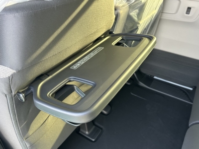 新型N-BOX(ホンダ)届出済未使用車 内外装写真他１