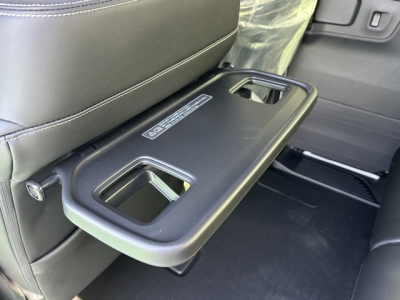 新型N-BOX(ホンダ)届出済未使用車 内外装写真他１