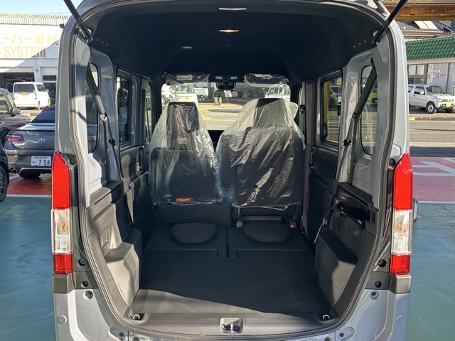 N-VAN(ホンダ)届出済未使用車 9
