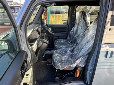 N-VAN(ホンダ)届出済未使用車 前席内装