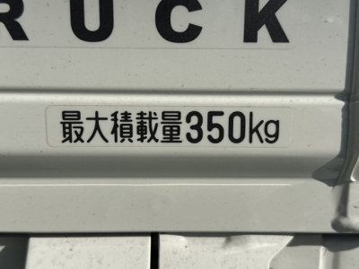 ハイゼットトラック(ダイハツ)届出済未使用車 内外装写真他２