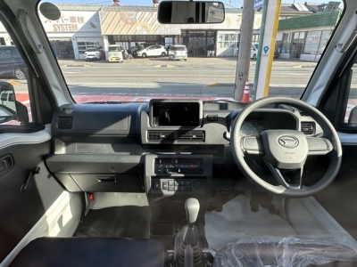 ハイゼットトラック(ダイハツ)届出済未使用車 後席内装