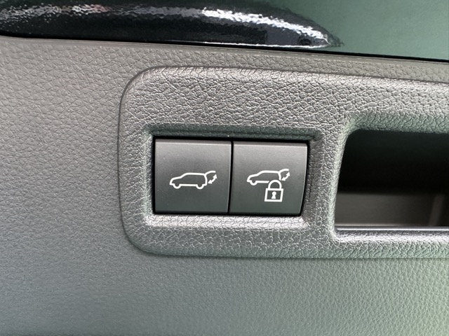 ハリアー(トヨタ)中古車 8