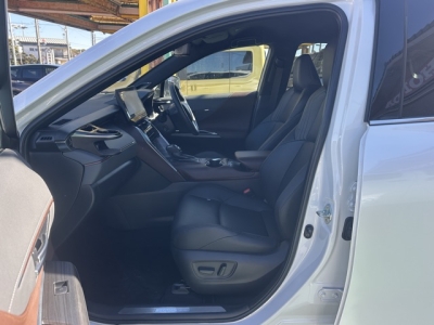 ハリアーハイブリッド(トヨタ)中古車 前席内装