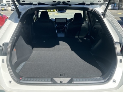 ハリアーハイブリッド(トヨタ)中古車 内外装写真他