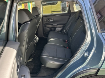 ZR-V(ホンダ)中古車 後席内装