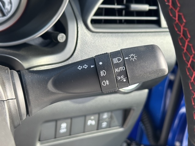 スイフト(スズキ)登録済未使用車 15