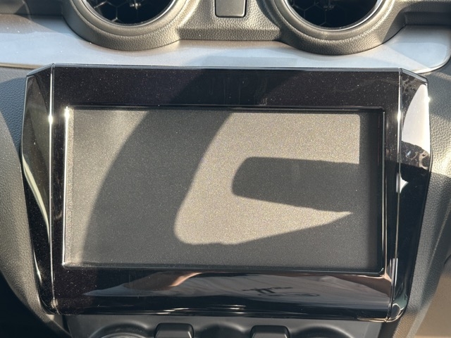 スイフト(スズキ)登録済未使用車 18