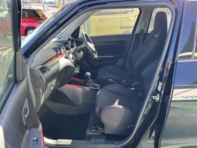 スイフトスポーツ(スズキ)中古車 前席内装